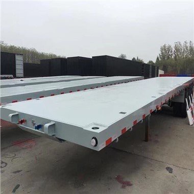 Remorque à plateau à 4 essieux